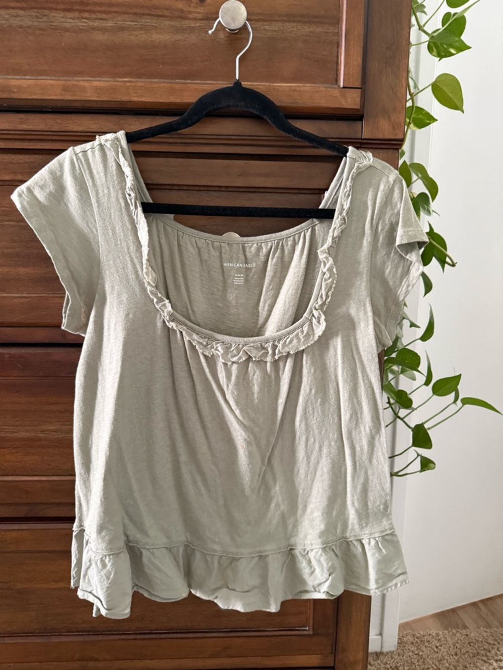 Green American Eagle Aerie peasant cottage top blouse ruffles